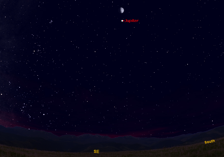 See Moon & Jupiter Shine Together in Tonight's Sky